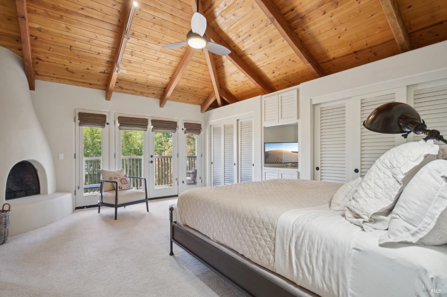 Detail Gallery Image 32 of 50 For 183 France St, Sonoma,  CA 95476 - 4 Beds | 3 Baths