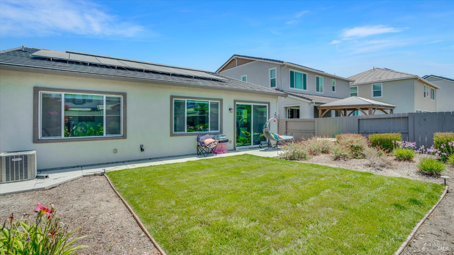 Detail Gallery Image 30 of 33 For 2018 Spirea Ct, Vacaville,  CA 95687 - 3 Beds | 2 Baths