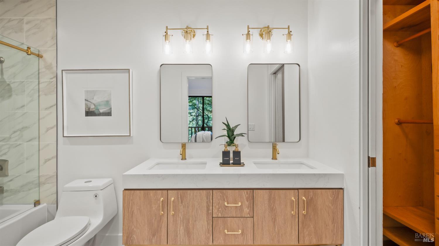 Detail Gallery Image 35 of 50 For 580 Ralston Ave, Mill Valley,  CA 94941 - 4 Beds | 3 Baths