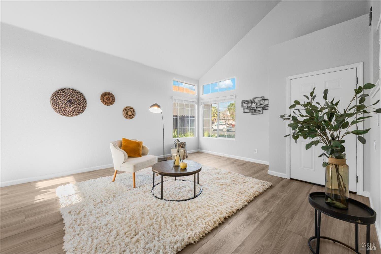 Detail Gallery Image 18 of 47 For 250 Somerville Dr, Vacaville,  CA 95687 - 4 Beds | 2/1 Baths