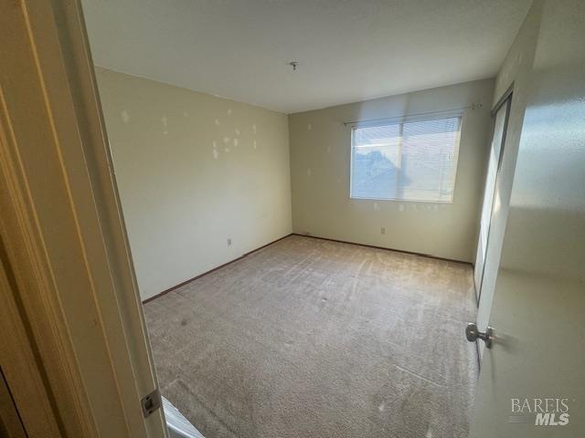 Detail Gallery Image 3 of 6 For 6 Meridian Cir, Rohnert Park,  CA 94928 - 3 Beds | 2/1 Baths