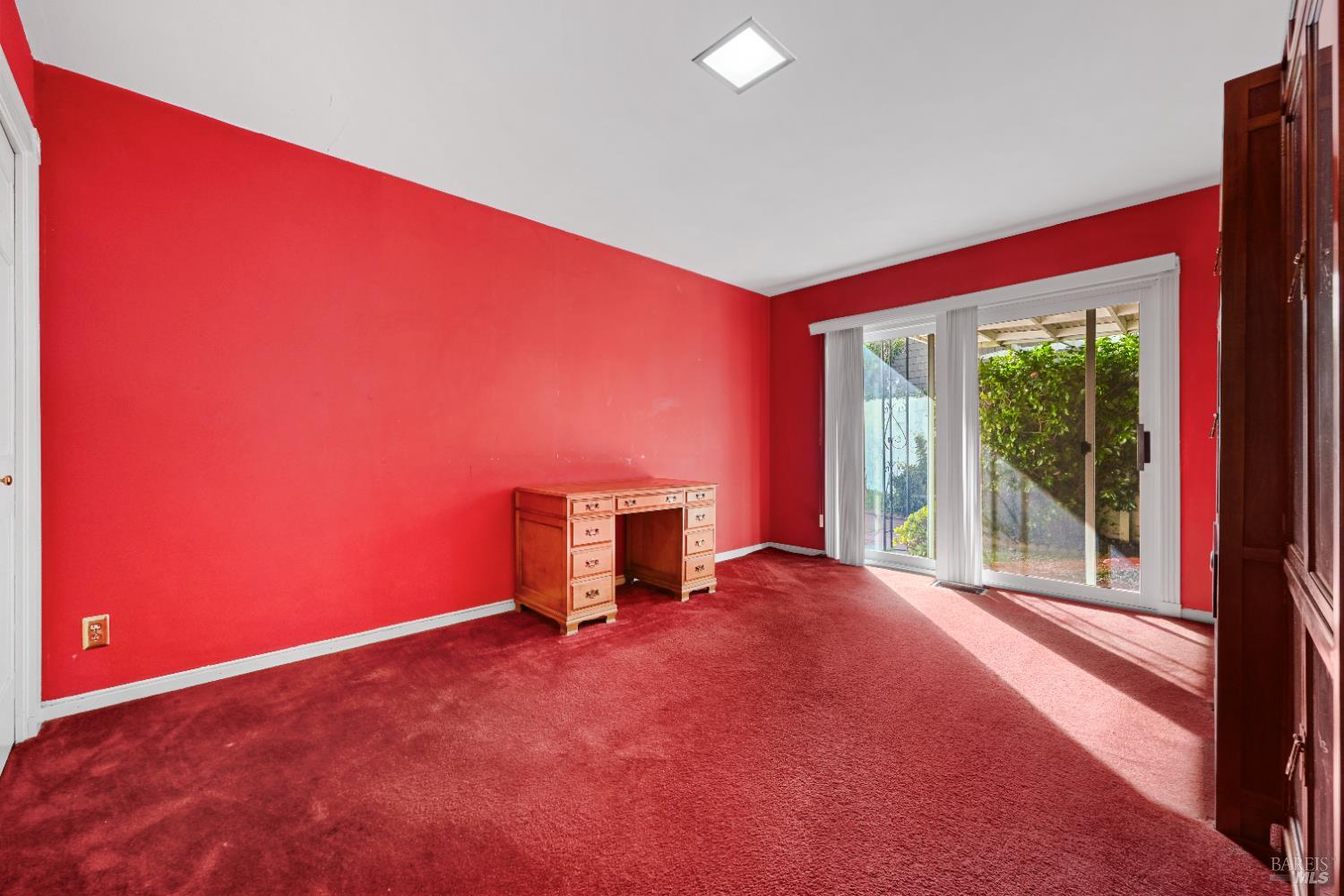 Detail Gallery Image 27 of 51 For 102 Cloud View Rd, Sausalito,  CA 94965 - 2 Beds | 1 Baths
