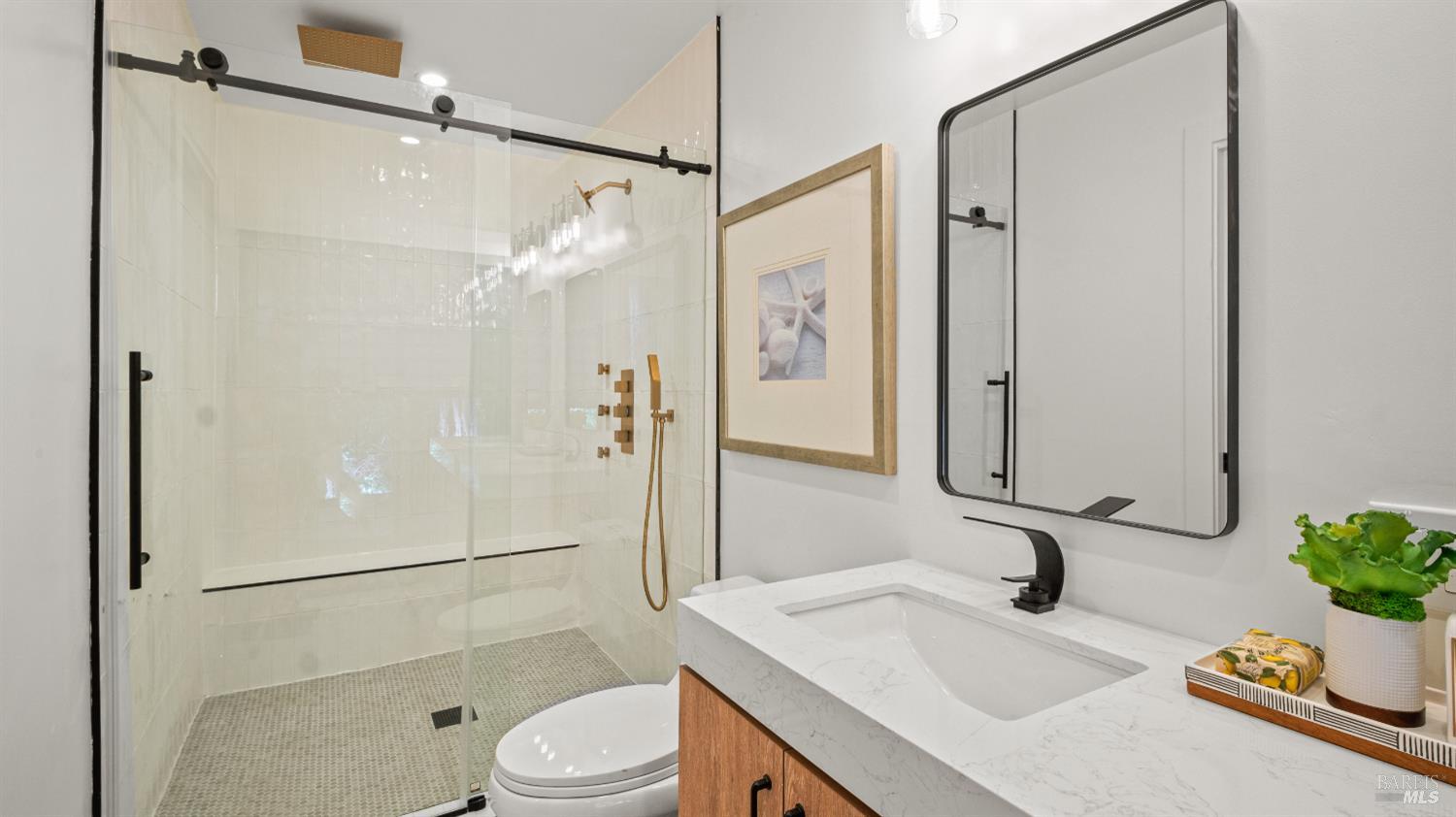 Detail Gallery Image 31 of 50 For 580 Ralston Ave, Mill Valley,  CA 94941 - 4 Beds | 3 Baths