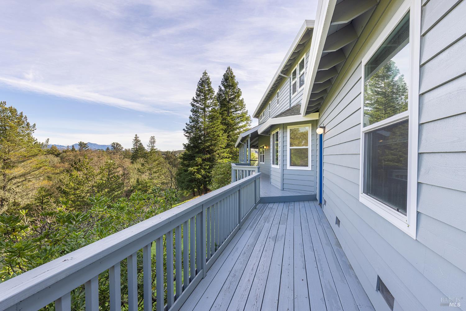 Detail Gallery Image 43 of 52 For 324 Burgundy Rd, Healdsburg,  CA 95448 - 3 Beds | 2/1 Baths