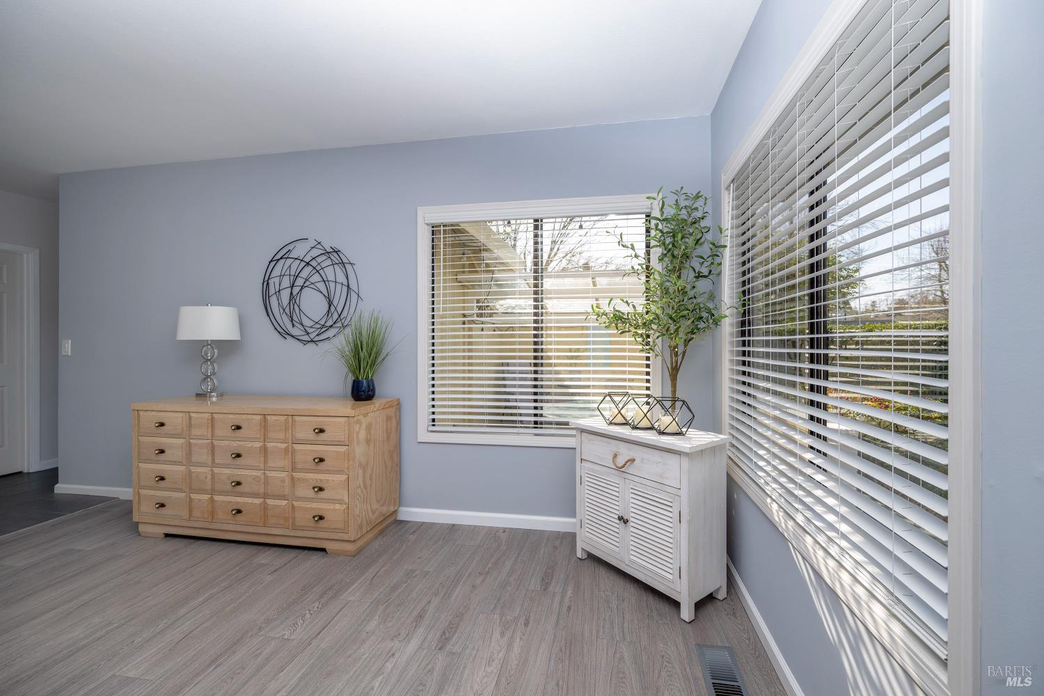 Detail Gallery Image 32 of 51 For 9636 Lakewood Dr, Windsor,  CA 95492 - 2 Beds | 2 Baths