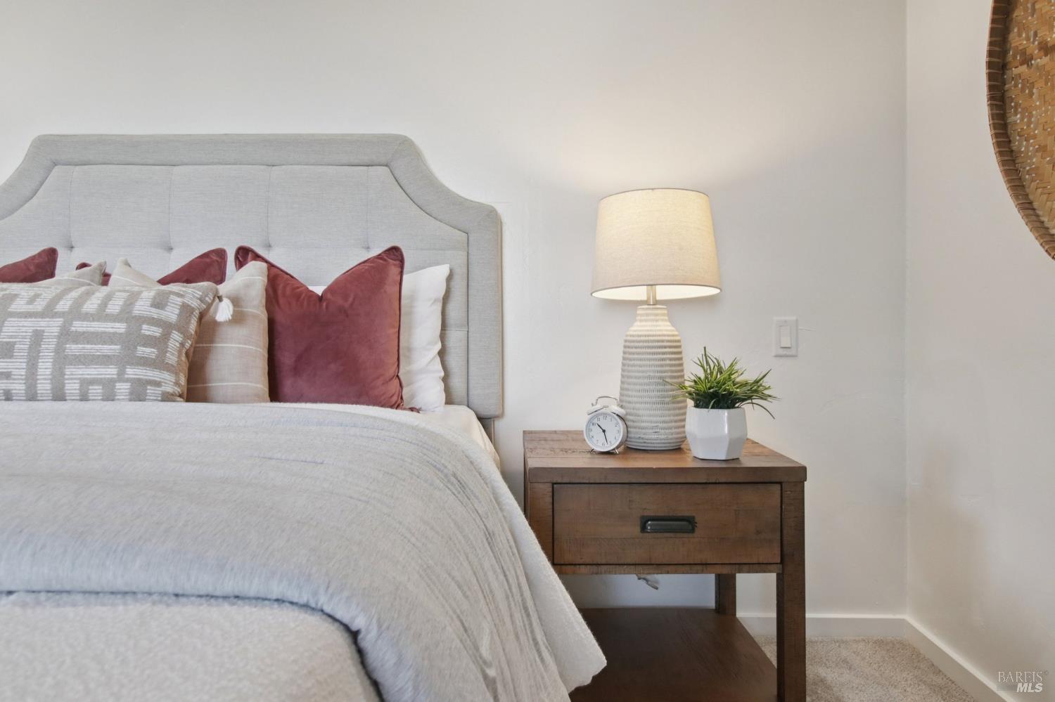 Detail Gallery Image 50 of 69 For 85 La Encinal Unkn, Orinda,  CA 94563 - 2 Beds | 1/1 Baths