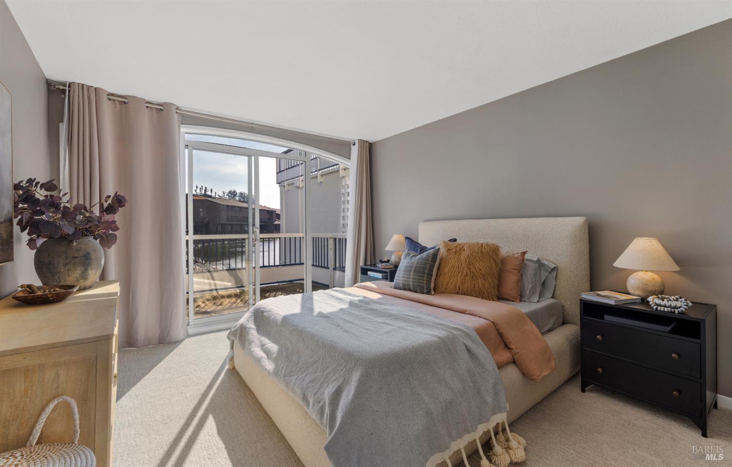 Detail Gallery Image 14 of 28 For 1106 Shelter Bay Ave, Mill Valley,  CA 94941 - 2 Beds | 2 Baths