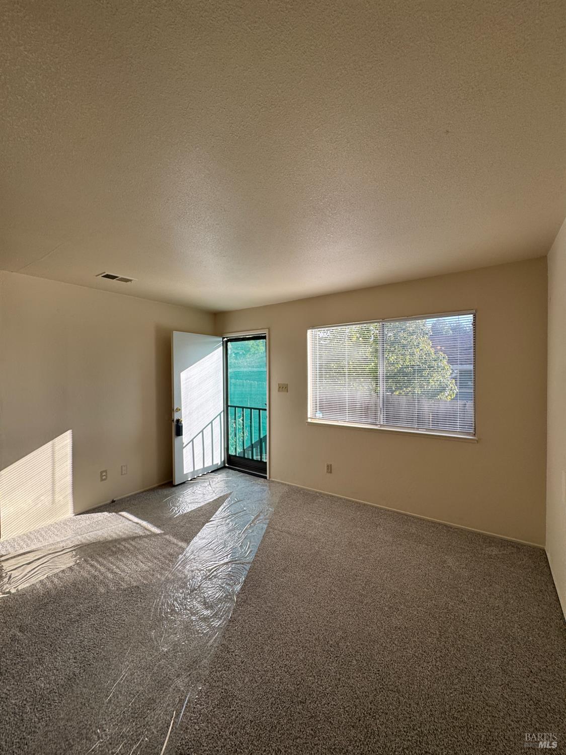Detail Gallery Image 4 of 33 For Address Is Not Disclosed, Vallejo,  CA 94591 - 2 Beds | 1 Baths