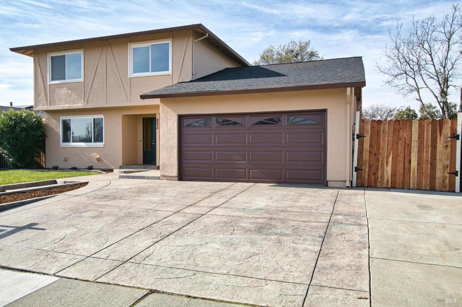 Detail Gallery Image 2 of 37 For 802 Tree Duck Way, Suisun City,  CA 94585 - 4 Beds | 2/1 Baths