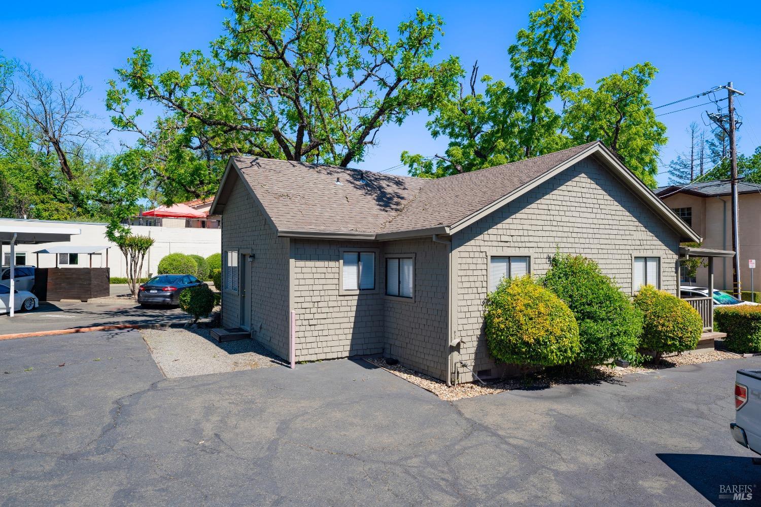 Detail Gallery Image 18 of 24 For 1104 Adams St, Saint Helena,  CA 94574 - – Beds | – Baths