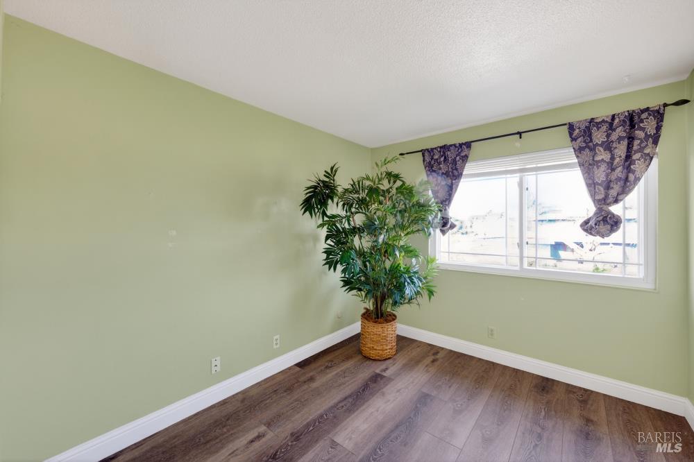 Detail Gallery Image 38 of 53 For 1355 W F St, Dixon,  CA 95620 - 4 Beds | 2/1 Baths