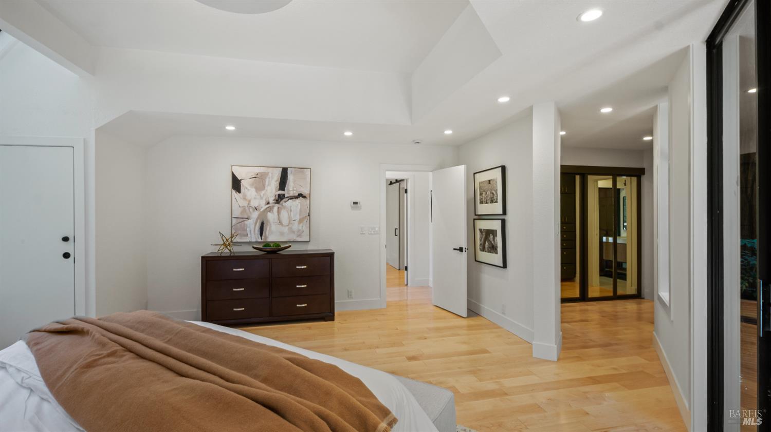 Detail Gallery Image 25 of 50 For 580 Ralston Ave, Mill Valley,  CA 94941 - 4 Beds | 3 Baths