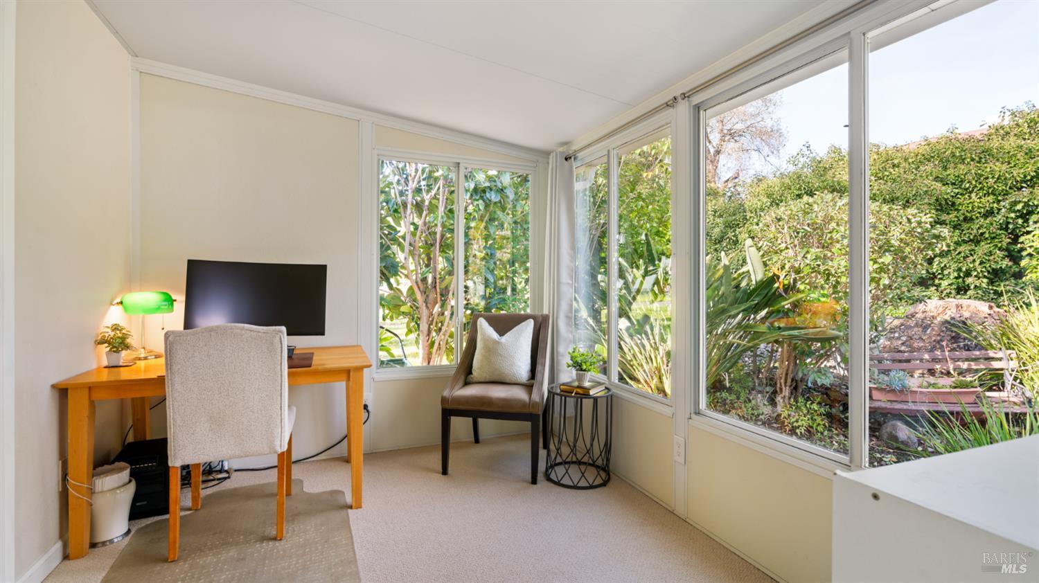 Detail Gallery Image 13 of 42 For 123 Ensenada Dr, Novato,  CA 94949 - 2 Beds | 2 Baths