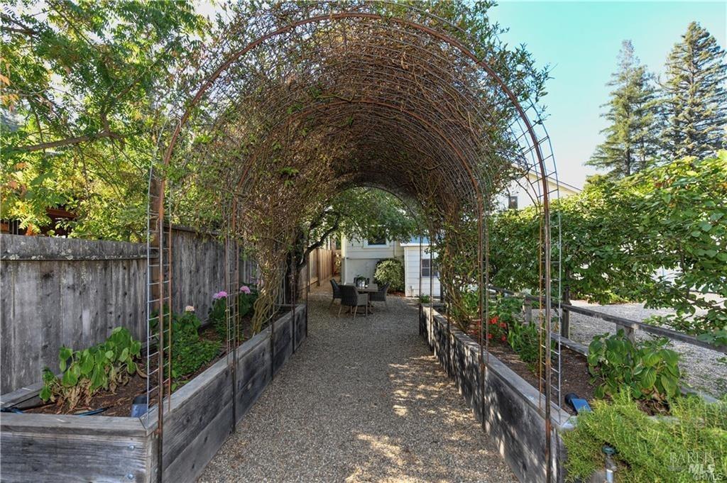 Detail Gallery Image 21 of 24 For 1445 Tainter St, Saint Helena,  CA 94574 - 3 Beds | 2 Baths