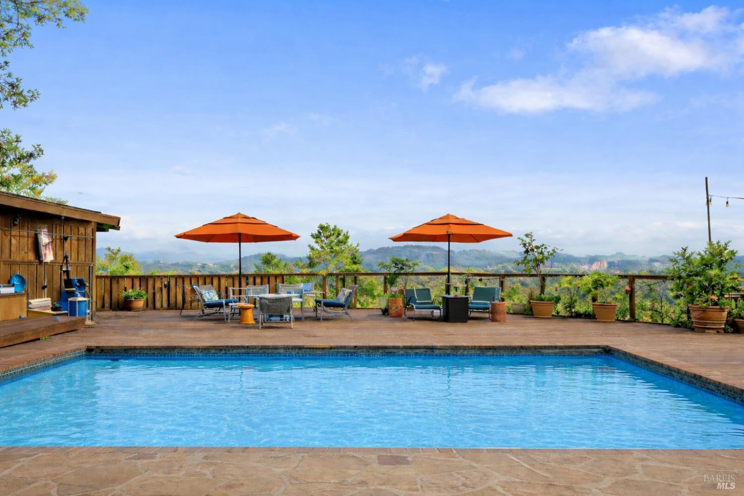 Detail Gallery Image 4 of 60 For 223 Evergreen Dr, Kentfield,  CA 94904 - 5 Beds | 4 Baths