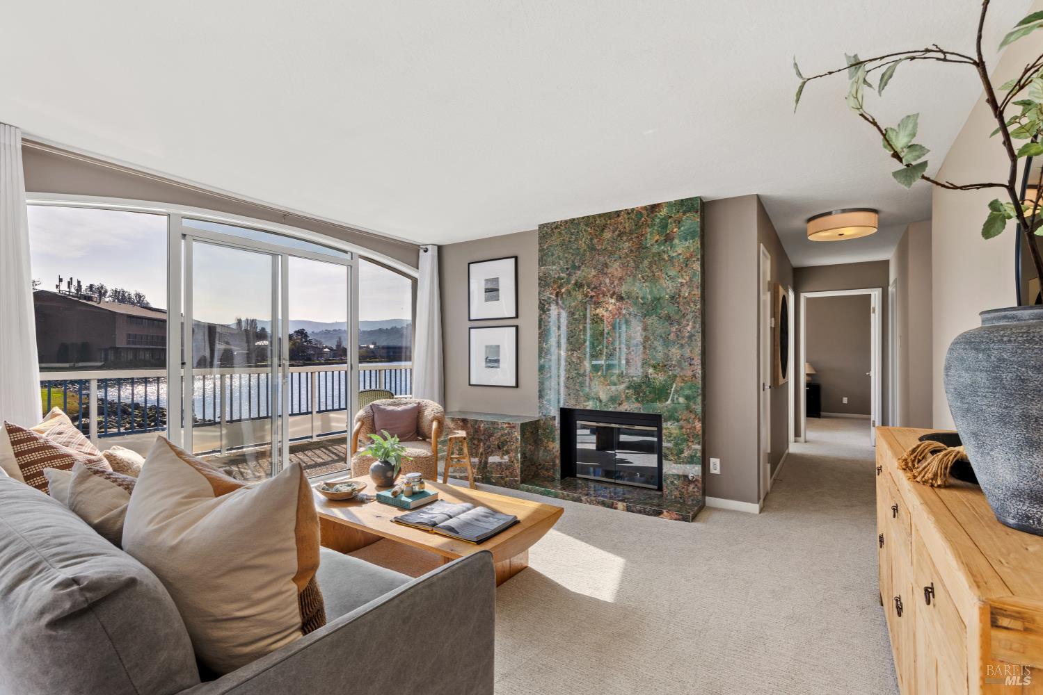 Detail Gallery Image 3 of 28 For 1106 Shelter Bay Ave, Mill Valley,  CA 94941 - 2 Beds | 2 Baths