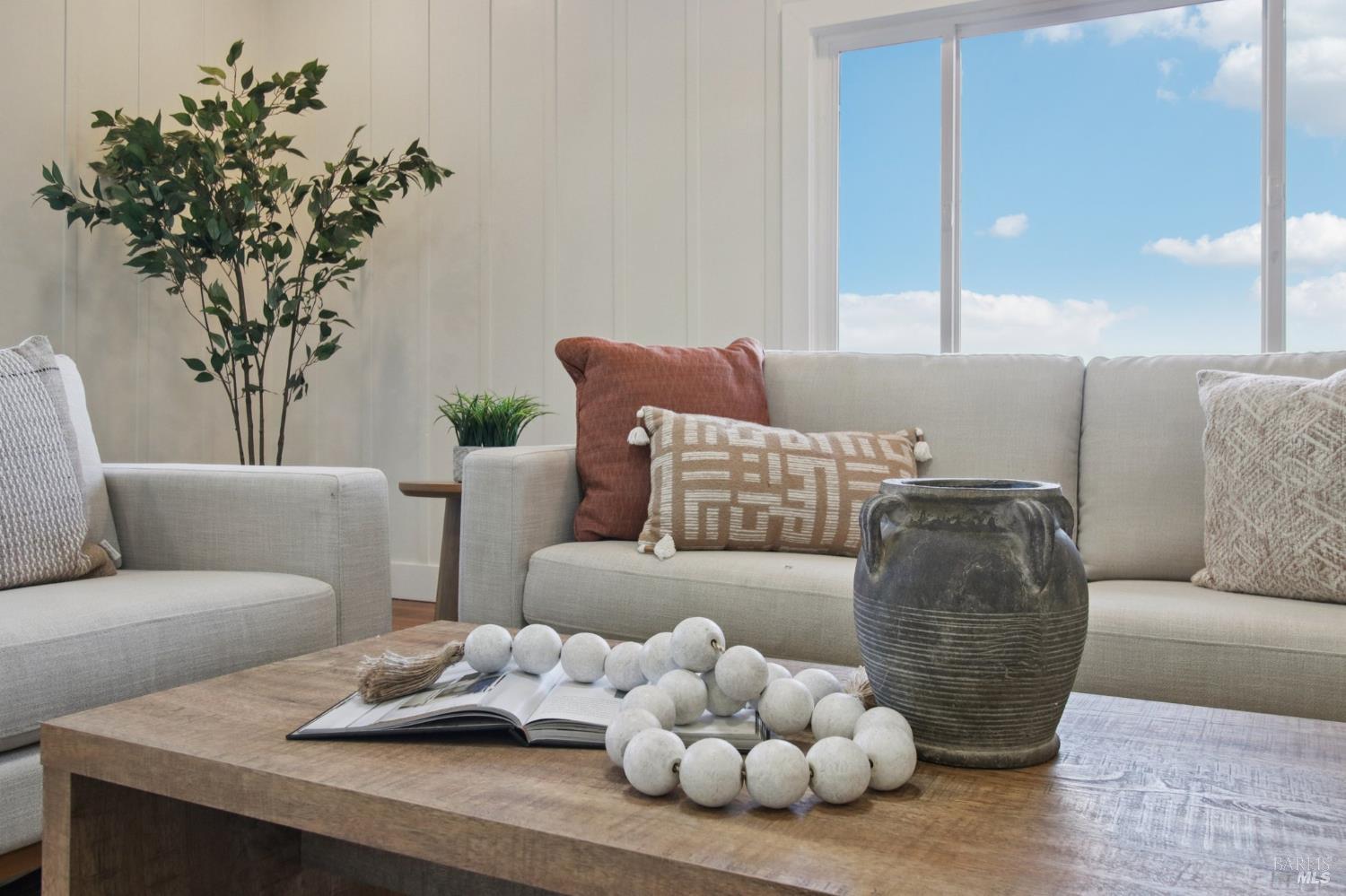 Detail Gallery Image 14 of 69 For 85 La Encinal Unkn, Orinda,  CA 94563 - 2 Beds | 1/1 Baths