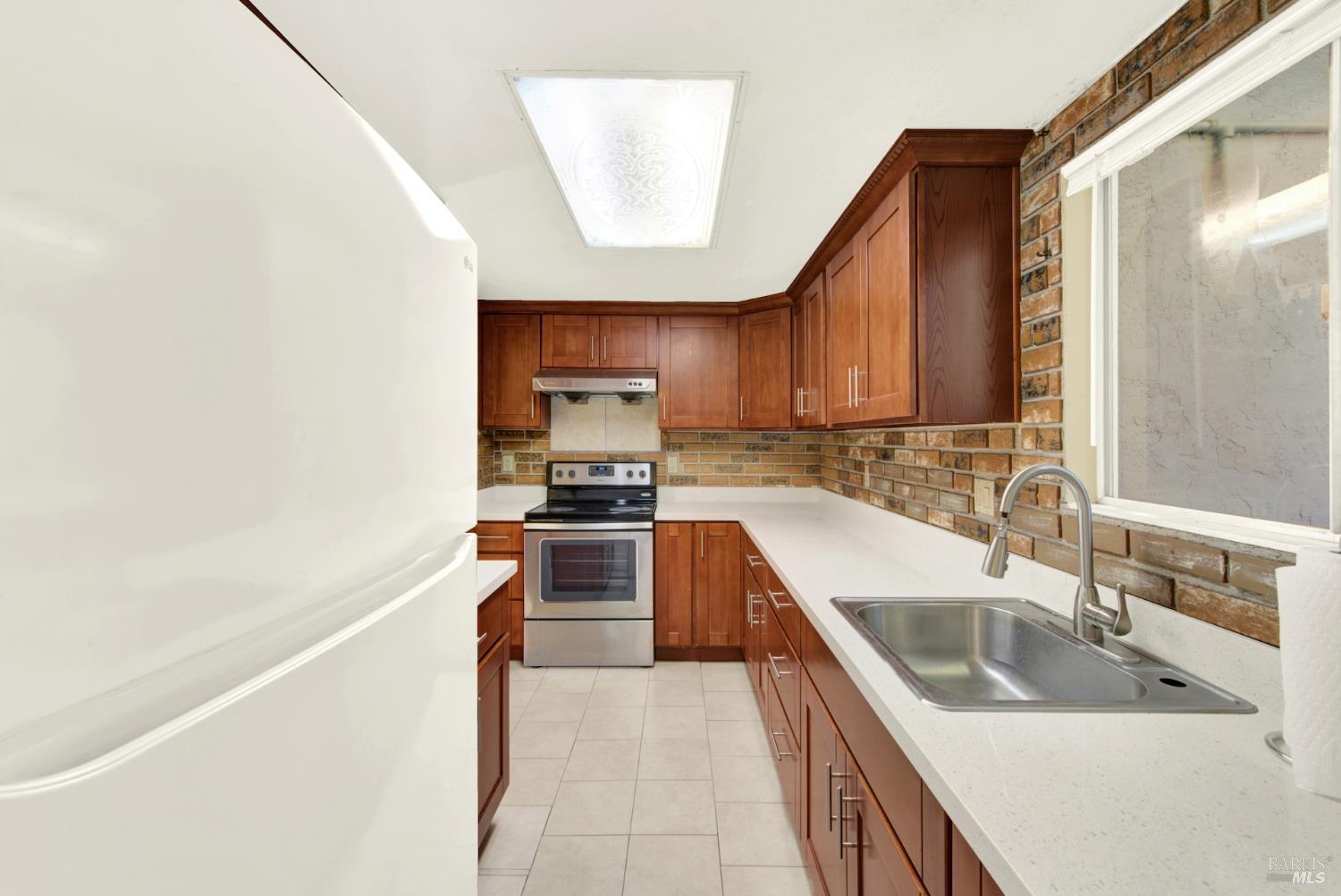 Detail Gallery Image 13 of 57 For 175 Del Sur Ct, Fairfield,  CA 94533 - 2 Beds | 1/1 Baths