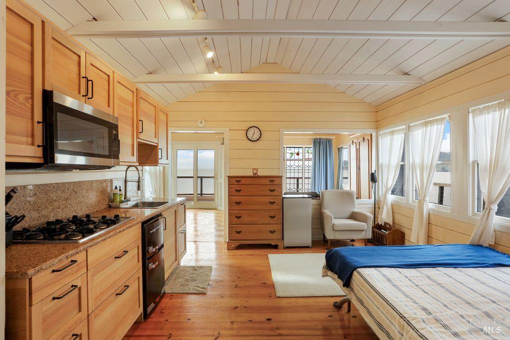 Detail Gallery Image 49 of 57 For 34 Sandy Beach Rd, Vallejo,  CA 94590 - 2 Beds | 2 Baths