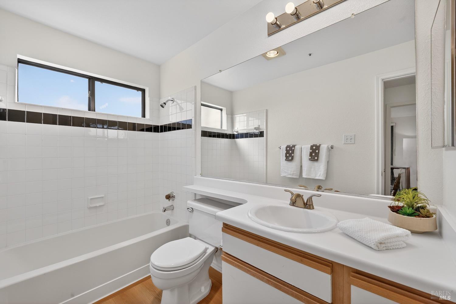 Detail Gallery Image 19 of 57 For 1201 Glen Cove Pkwy #1616,  Vallejo,  CA 94591 - 2 Beds | 2 Baths