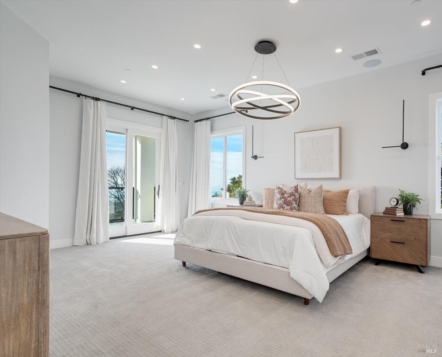 Detail Gallery Image 22 of 60 For 2116 Wedgewood Way, Santa Rosa,  CA 95404 - 4 Beds | 4 Baths