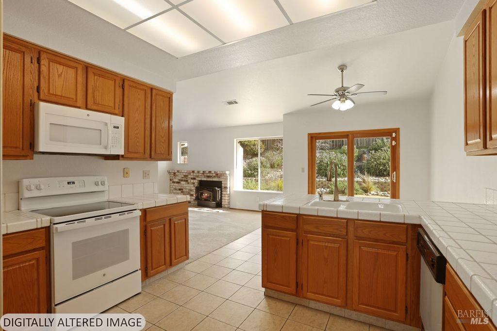 Detail Gallery Image 19 of 45 For 517 Britannia Dr, Vallejo,  CA 94591 - 3 Beds | 2 Baths