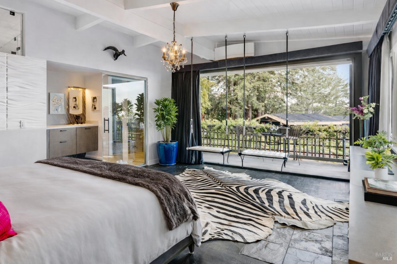 Detail Gallery Image 28 of 60 For 223 Evergreen Dr, Kentfield,  CA 94904 - 5 Beds | 4 Baths