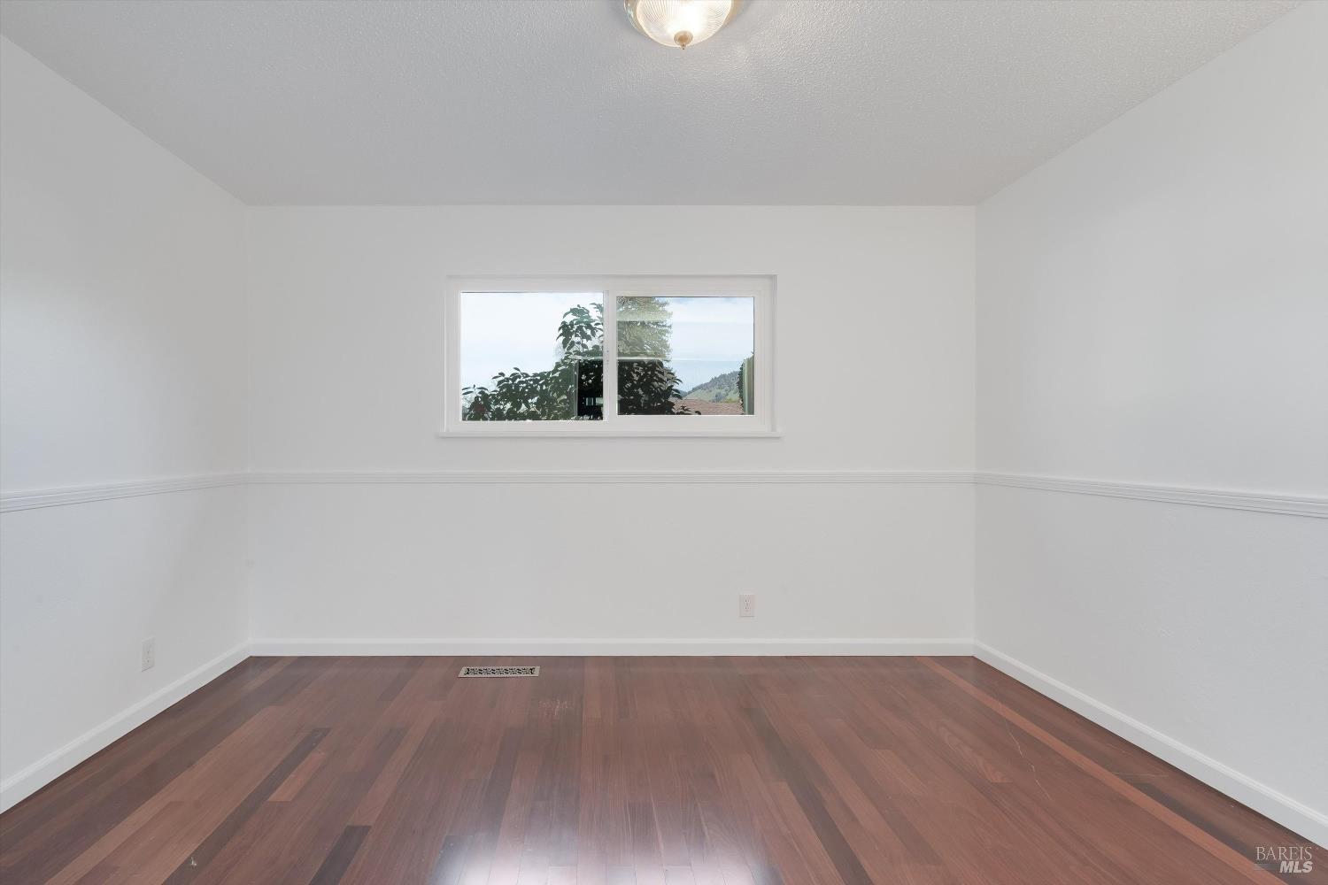 Detail Gallery Image 20 of 35 For 5330 Marit Dr, Santa Rosa,  CA 95409 - 3 Beds | 2/1 Baths