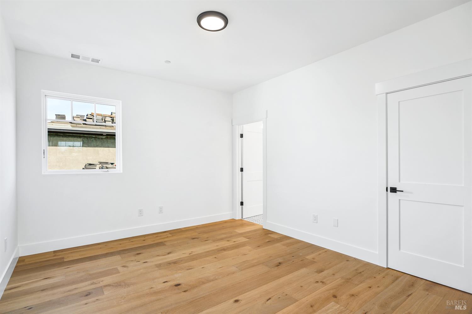 Detail Gallery Image 13 of 28 For 320 Cecile Ct, Napa,  CA 94558 - 3 Beds | 2/1 Baths