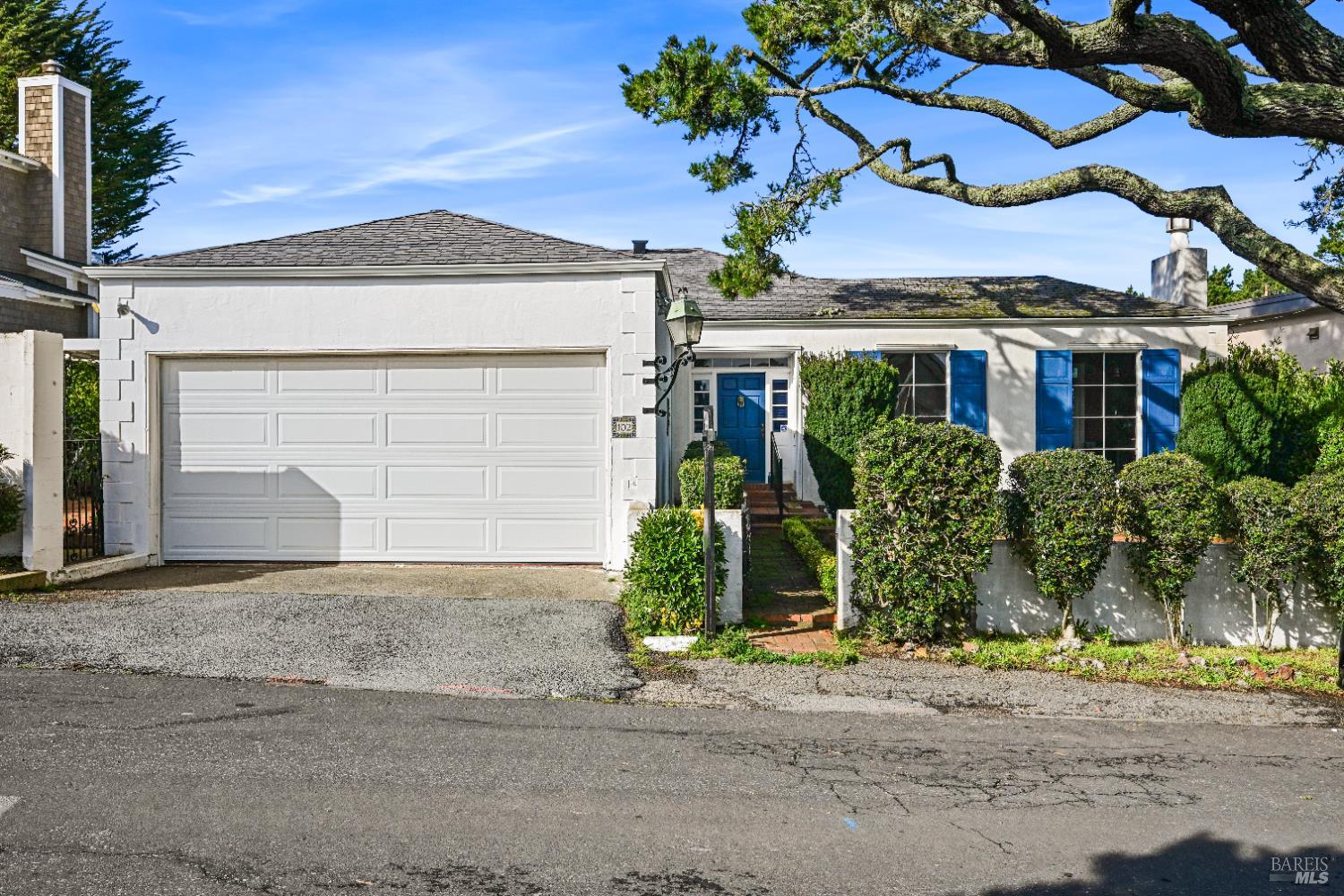 Detail Gallery Image 50 of 51 For 102 Cloud View Rd, Sausalito,  CA 94965 - 2 Beds | 1 Baths