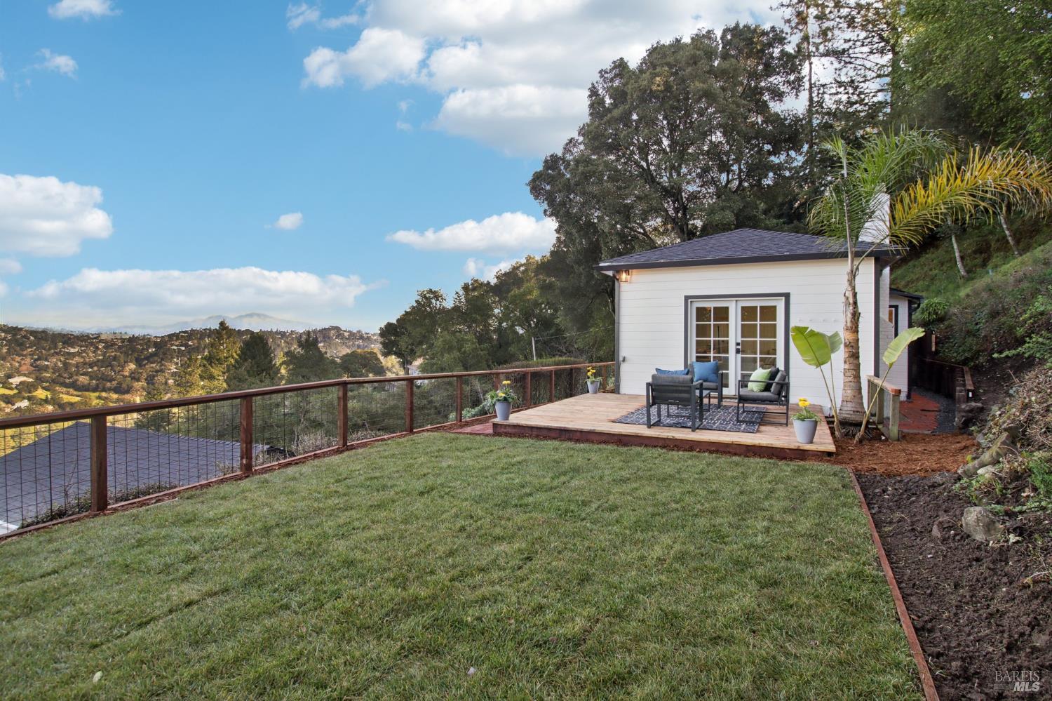 Detail Gallery Image 57 of 69 For 85 La Encinal Unkn, Orinda,  CA 94563 - 2 Beds | 1/1 Baths