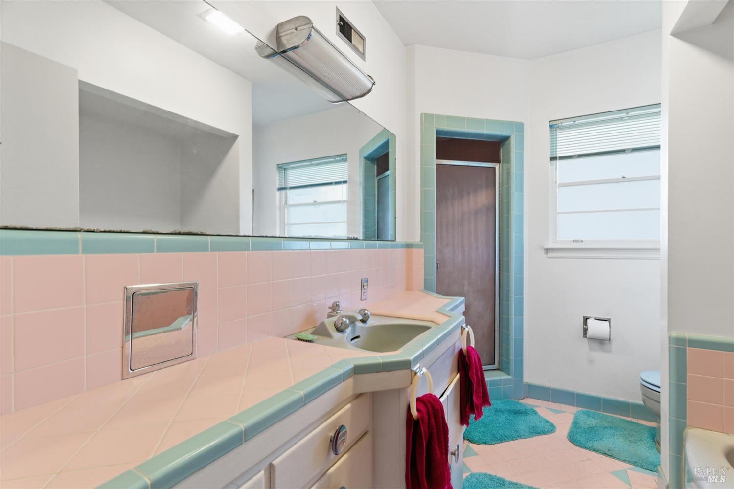 Detail Gallery Image 15 of 16 For 2 El Camino Real Unkn, Vallejo,  CA 94590 - 6 Beds | 2/1 Baths