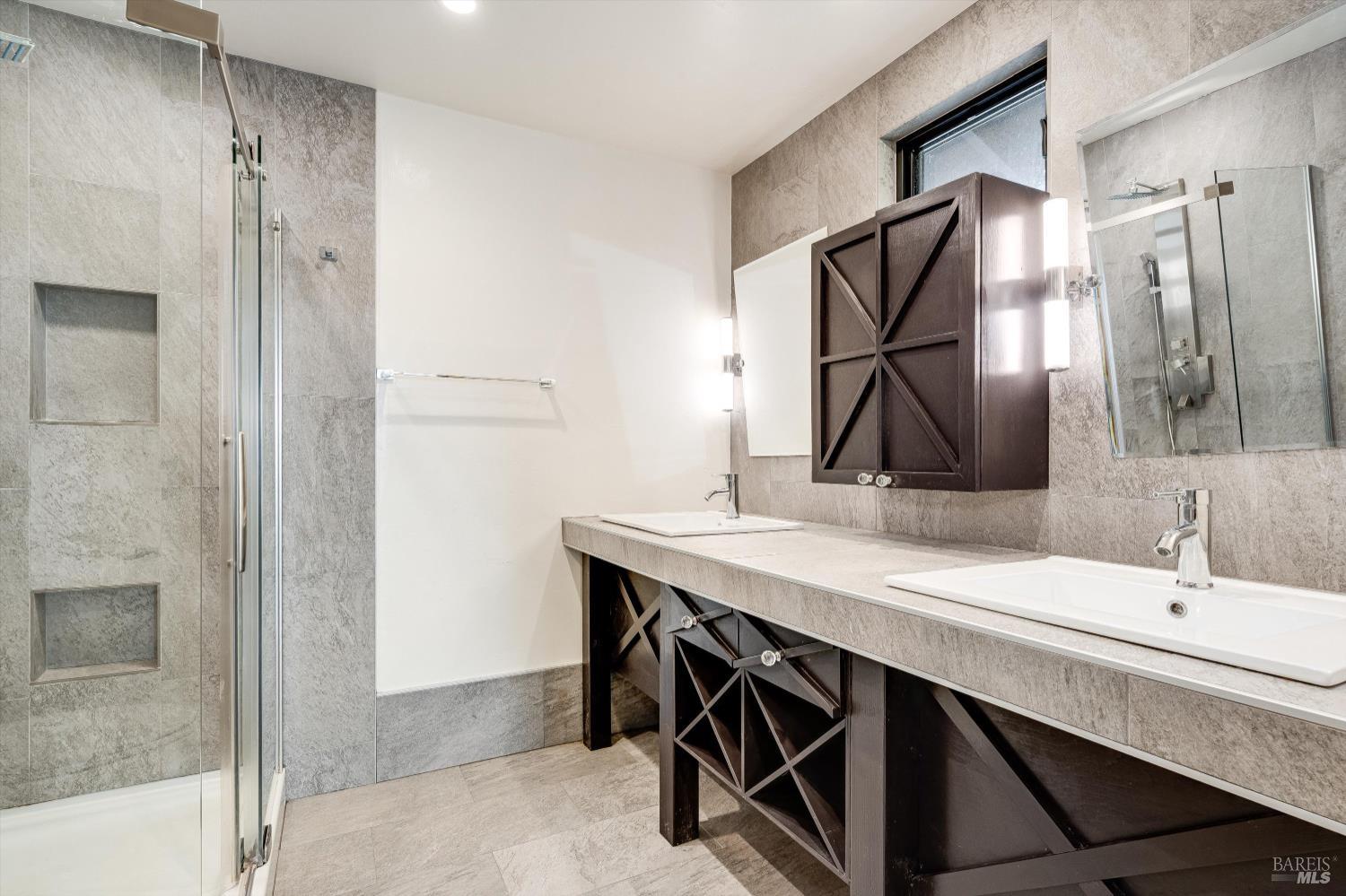 Detail Gallery Image 25 of 48 For 985 Gumview Rd, Windsor,  CA 95492 - – Beds | – Baths