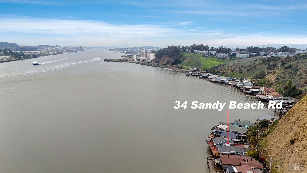 Detail Gallery Image 4 of 57 For 34 Sandy Beach Rd, Vallejo,  CA 94590 - 2 Beds | 2 Baths