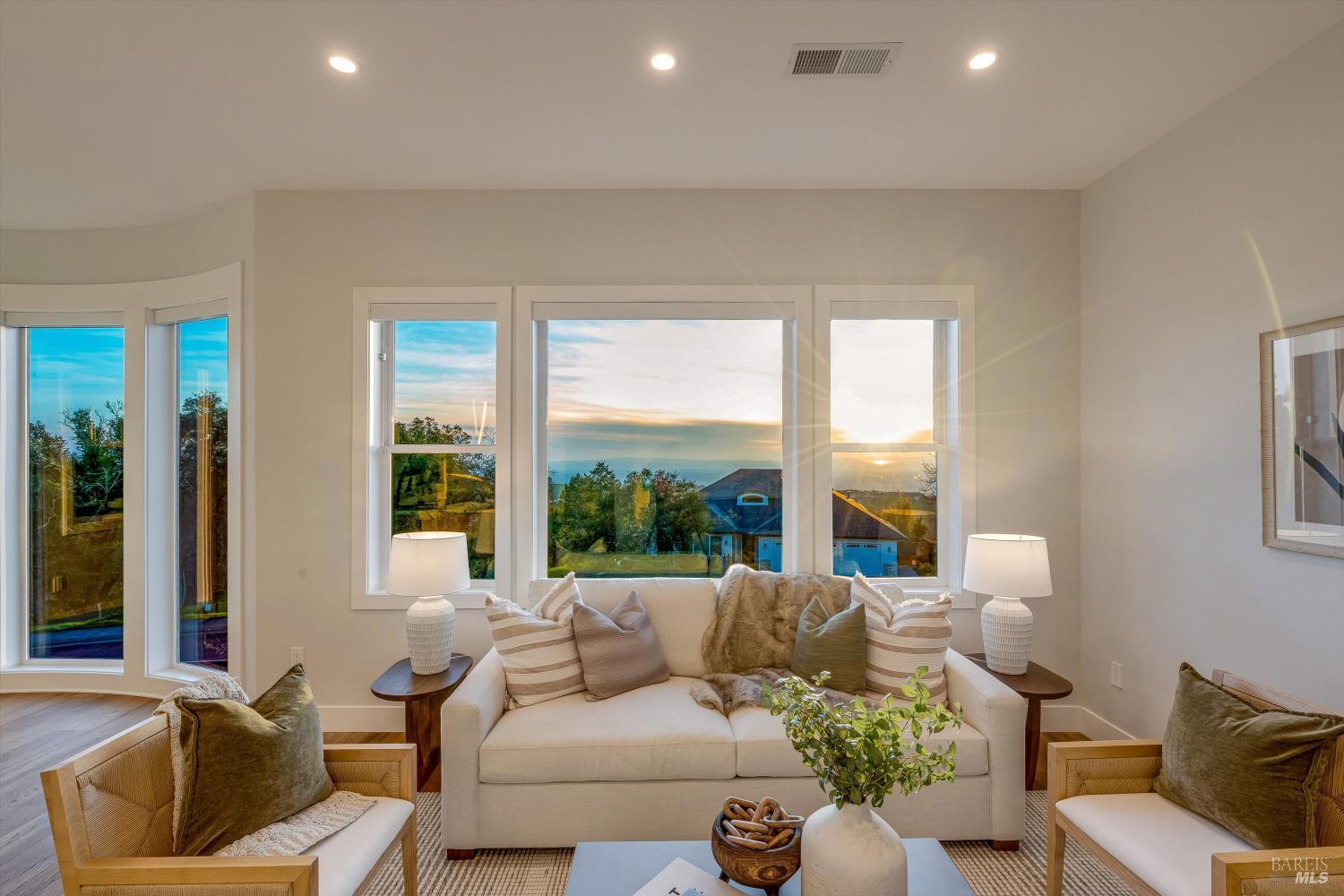 Detail Gallery Image 40 of 60 For 2116 Wedgewood Way, Santa Rosa,  CA 95404 - 4 Beds | 4 Baths