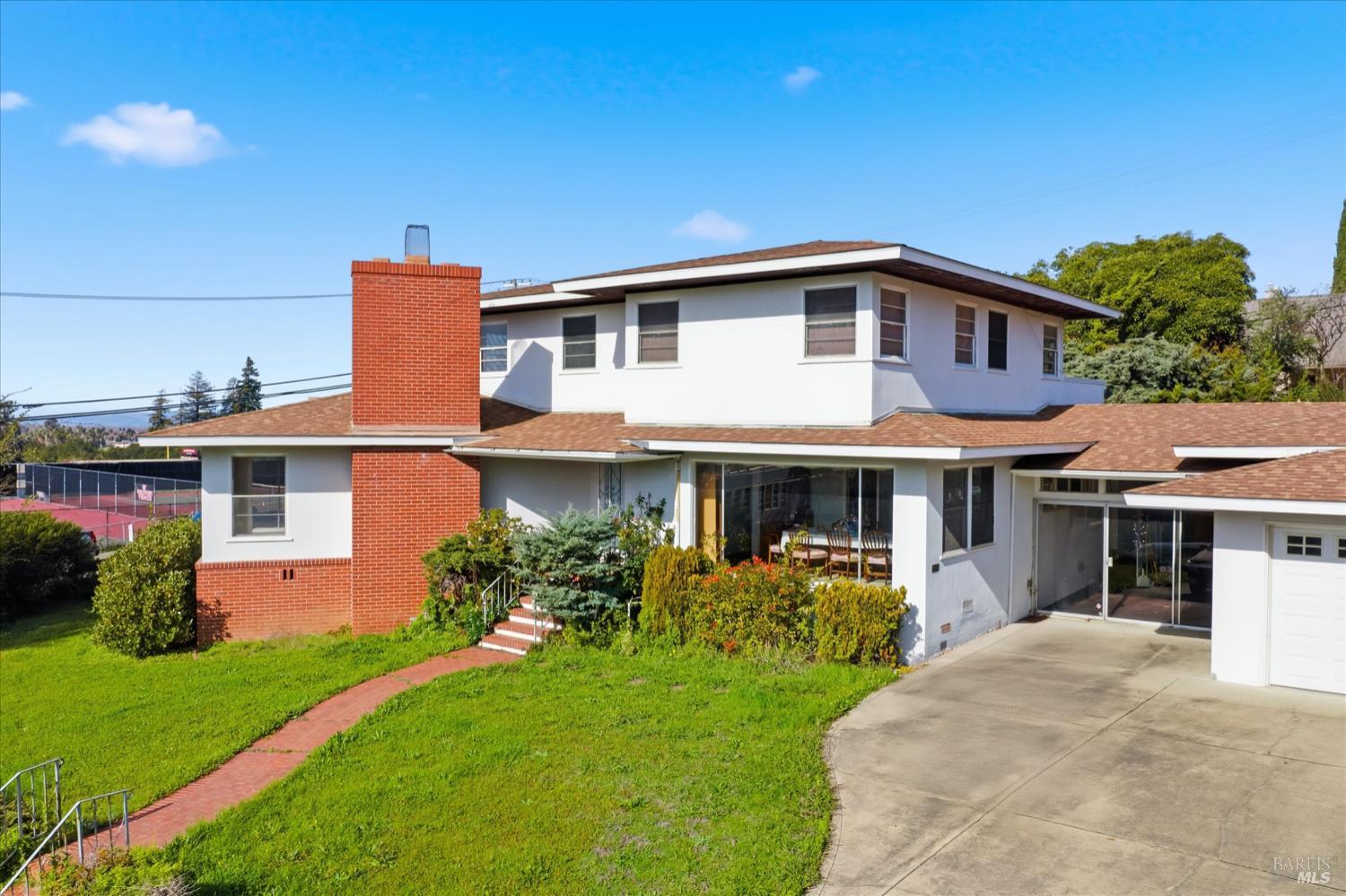 Detail Gallery Image 4 of 16 For 2 El Camino Real Unkn, Vallejo,  CA 94590 - 6 Beds | 2/1 Baths