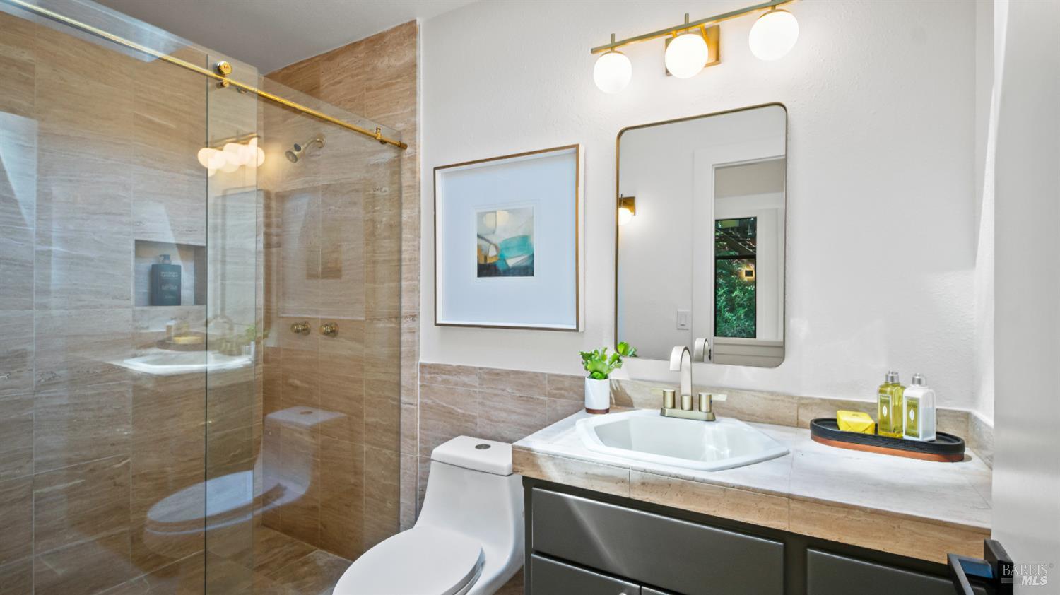 Detail Gallery Image 21 of 50 For 580 Ralston Ave, Mill Valley,  CA 94941 - 4 Beds | 3 Baths