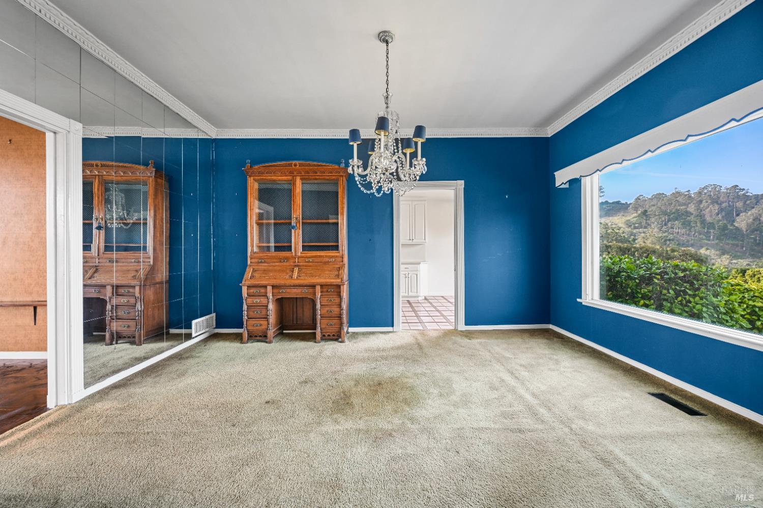 Detail Gallery Image 17 of 51 For 102 Cloud View Rd, Sausalito,  CA 94965 - 2 Beds | 1 Baths