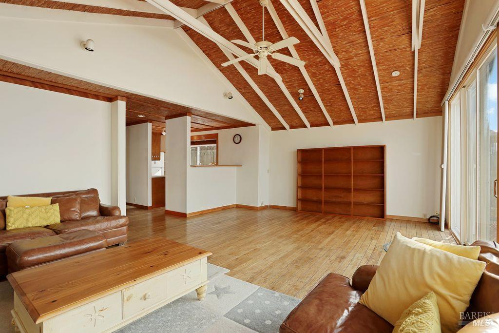 Detail Gallery Image 21 of 57 For 34 Sandy Beach Rd, Vallejo,  CA 94590 - 2 Beds | 2 Baths