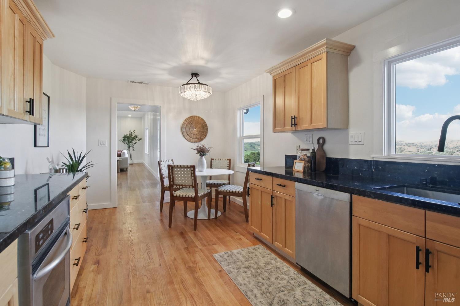 Detail Gallery Image 22 of 69 For 85 La Encinal Unkn, Orinda,  CA 94563 - 2 Beds | 1/1 Baths