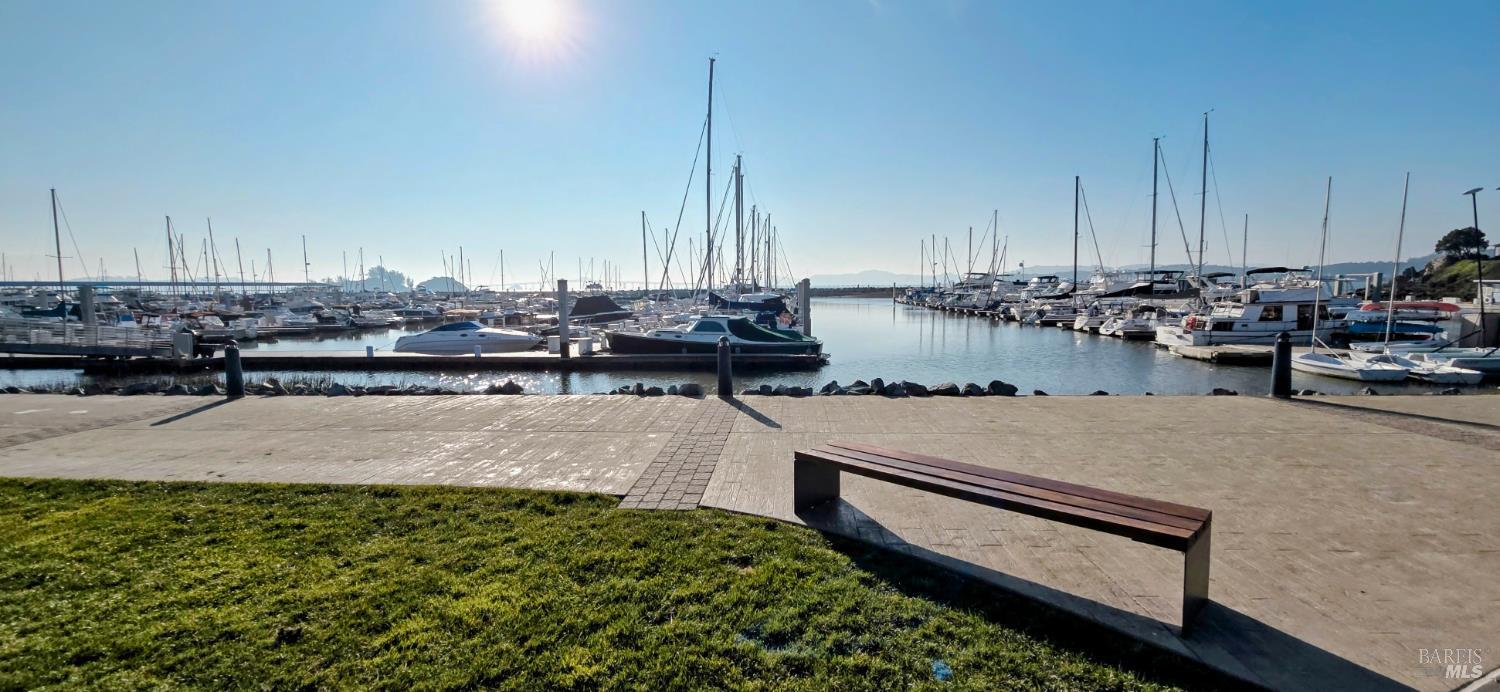 Detail Gallery Image 37 of 46 For 136 Peacock Dr, San Rafael,  CA 94901 - 4 Beds | 2 Baths