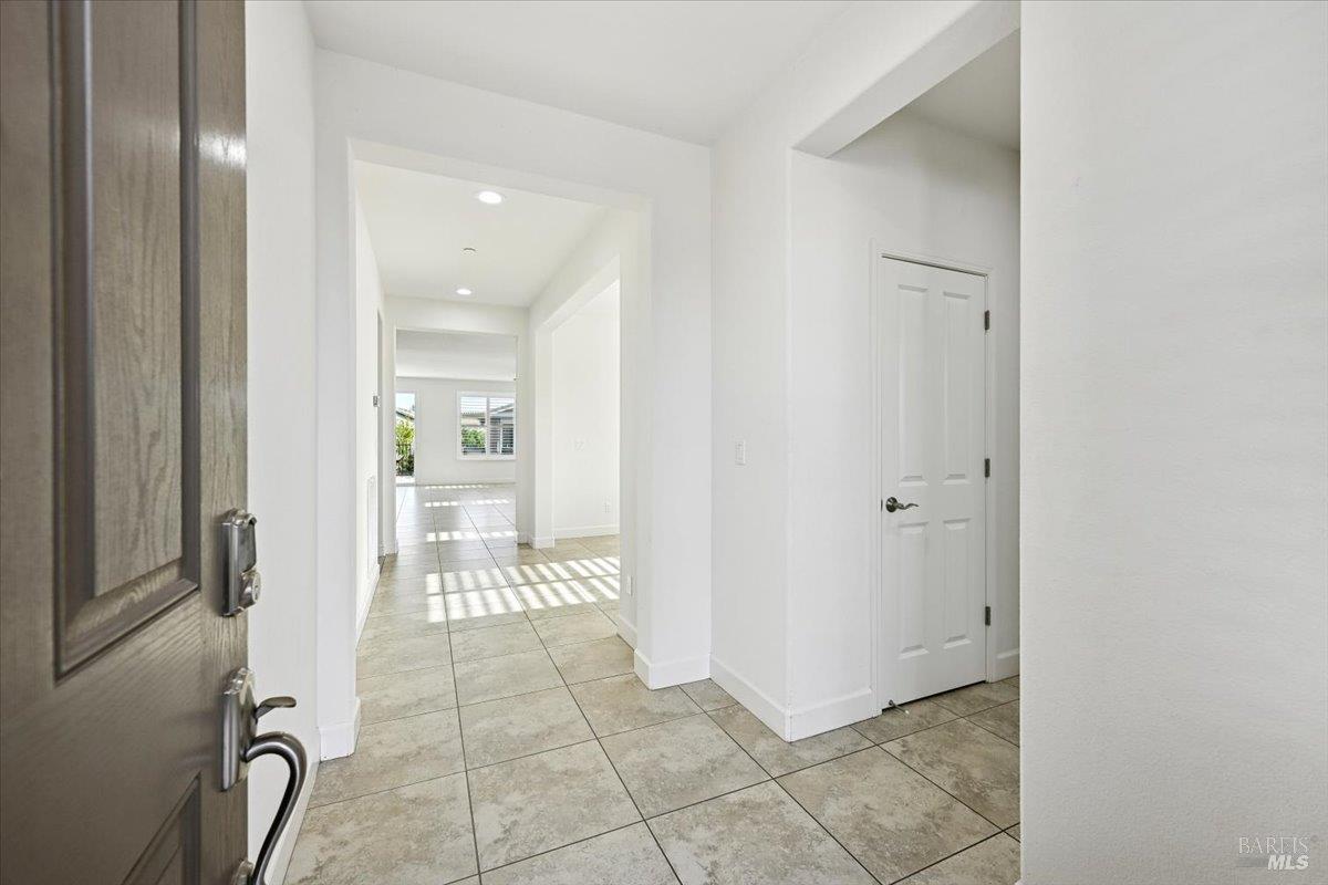 Detail Gallery Image 5 of 54 For 236 Shearwater Dr, Rio Vista,  CA 94571 - 2 Beds | 2 Baths