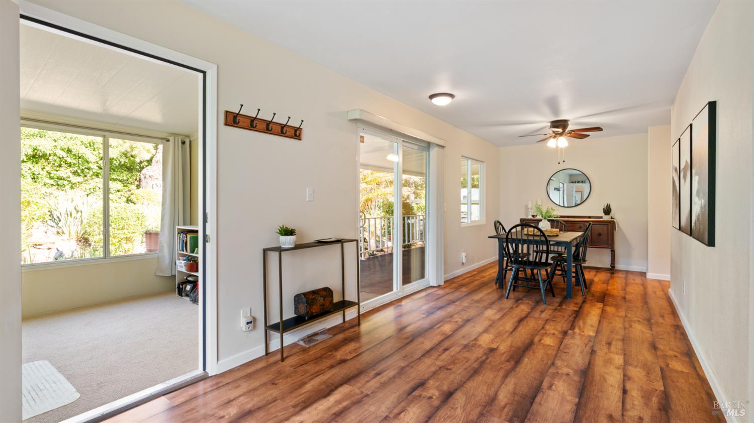 Detail Gallery Image 11 of 42 For 123 Ensenada Dr, Novato,  CA 94949 - 2 Beds | 2 Baths