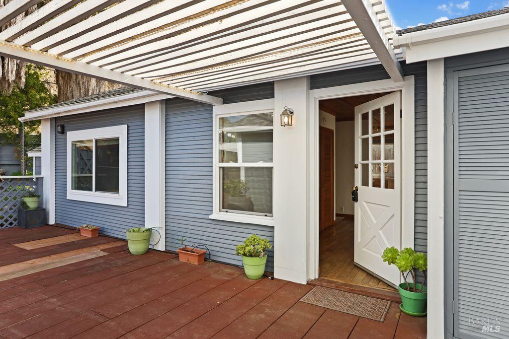 Detail Gallery Image 15 of 57 For 34 Sandy Beach Rd, Vallejo,  CA 94590 - 2 Beds | 2 Baths
