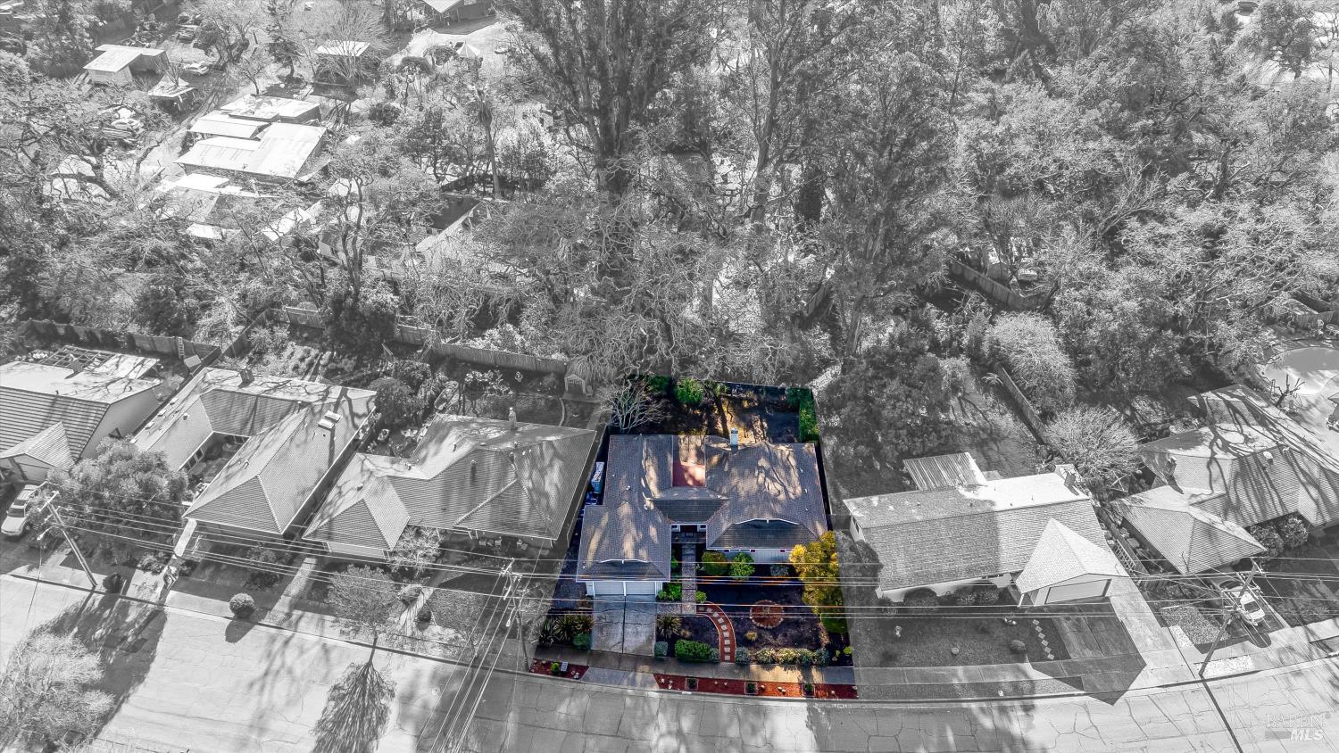 Detail Gallery Image 34 of 35 For 5330 Marit Dr, Santa Rosa,  CA 95409 - 3 Beds | 2/1 Baths