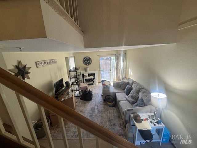 Detail Gallery Image 4 of 6 For 6 Meridian Cir, Rohnert Park,  CA 94928 - 3 Beds | 2/1 Baths