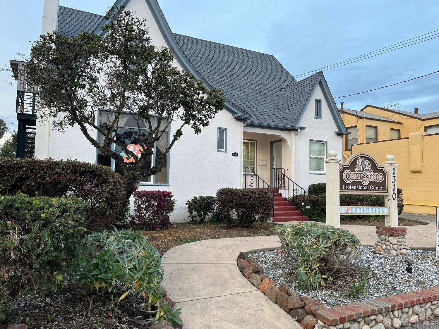 Front Image Thumbnail for BA326007043