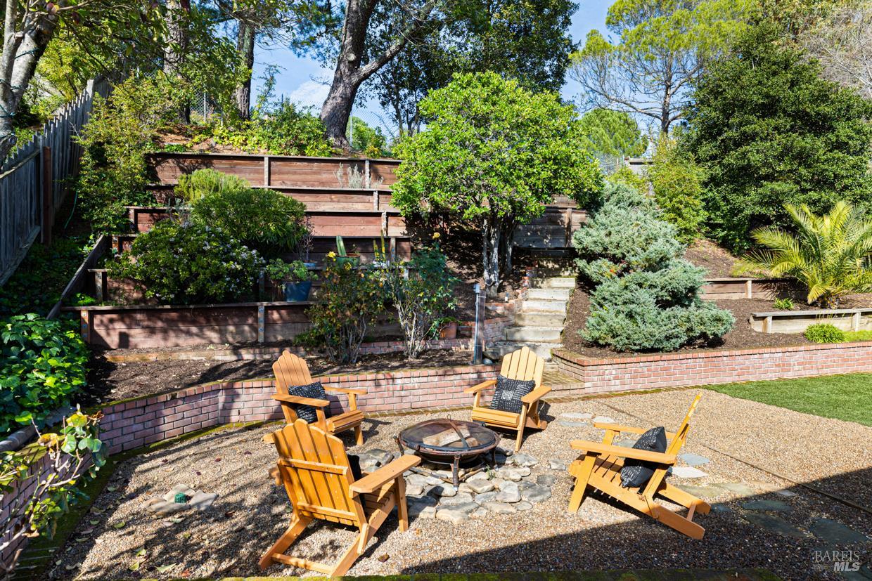 Detail Gallery Image 29 of 31 For 451 Nova Albion Way, San Rafael,  CA 94903 - 4 Beds | 2 Baths