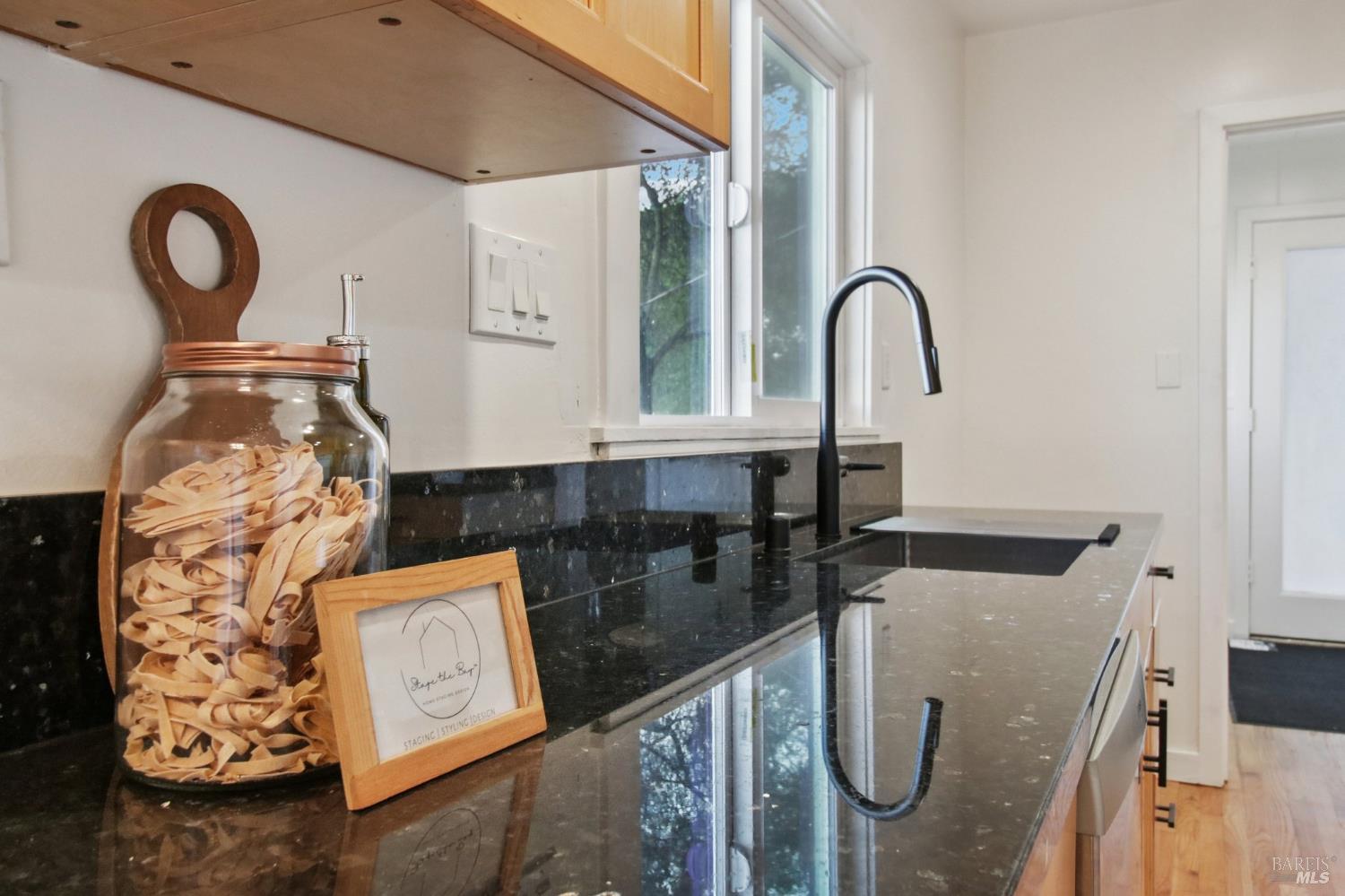 Detail Gallery Image 26 of 69 For 85 La Encinal Unkn, Orinda,  CA 94563 - 2 Beds | 1/1 Baths