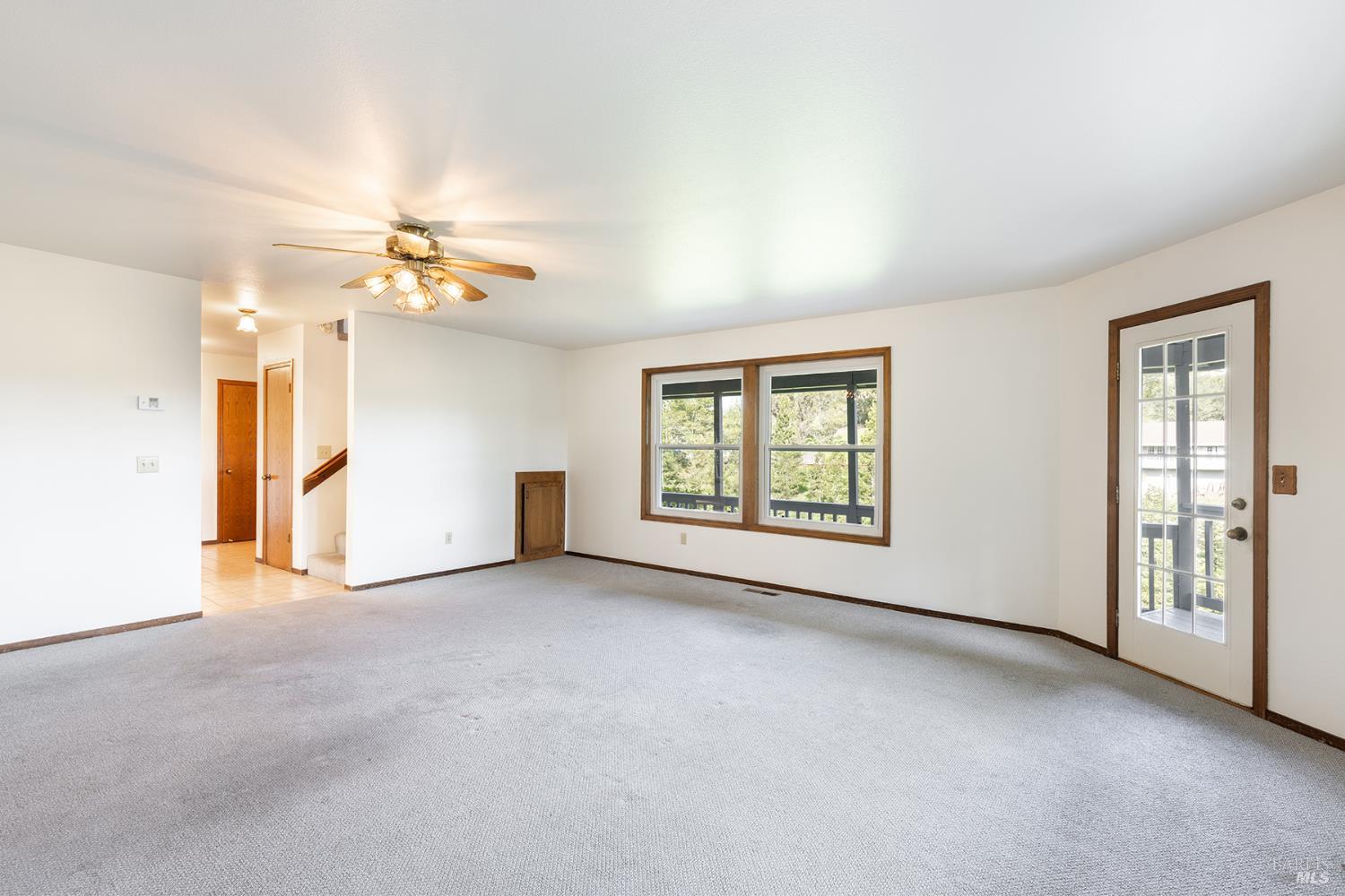 Detail Gallery Image 15 of 52 For 324 Burgundy Rd, Healdsburg,  CA 95448 - 3 Beds | 2/1 Baths